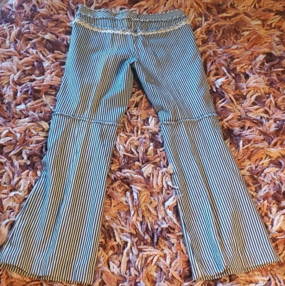 Parallel Jean - Picture 1 of 4